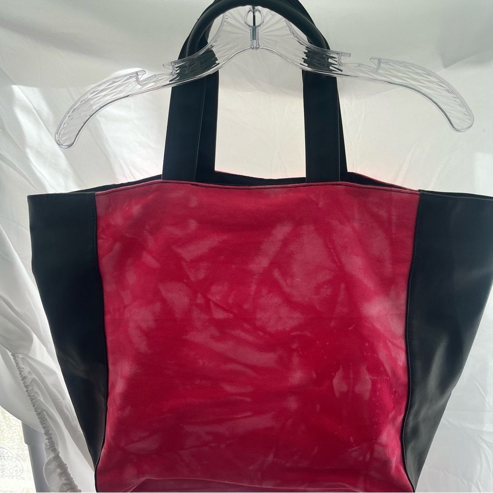 Victoria's Secret Bold Pink and Black Tote - Picture 2 of 3